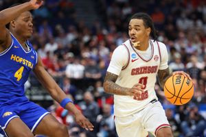 Tempers flare late as Alabama Crimson Tide & Hofstra Pride turns heated, player ejected SportsTak