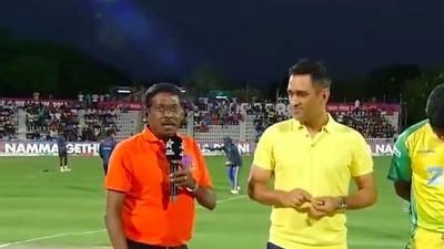 Former India cricketer announces retirement from commentary citing 'Colour Discrimination' Former cricket commentator Laxman Sivaramakrishnan (L) and CSK legend MS Dhoni in frame. (X)