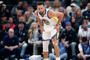 Will Stephen Curry suit up vs Atlanta Hawks? Latest update on Golden State Warriors star SportsTak