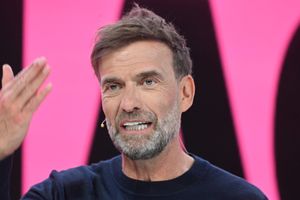 Jurgen Klopp slams absurd Real Madrid rumors in blunt response: "Written by idiots" SportsTak