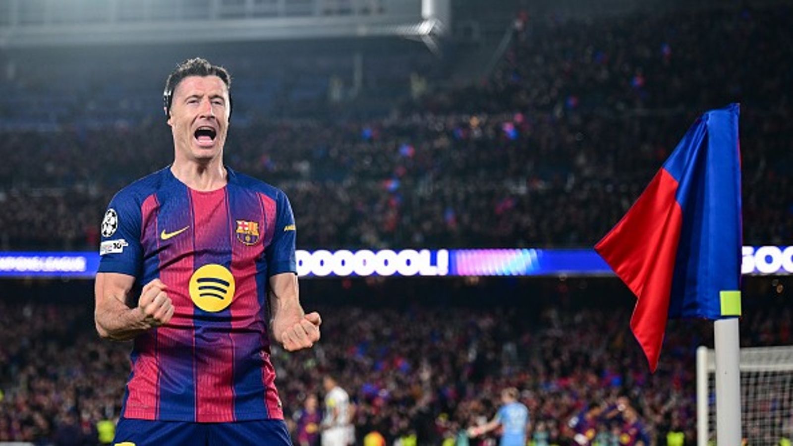 Robert Lewandowski opens up on not taking penalties at Barcelona, says 'there’s a lack of confidence' Robert Lewandowski in the frame.