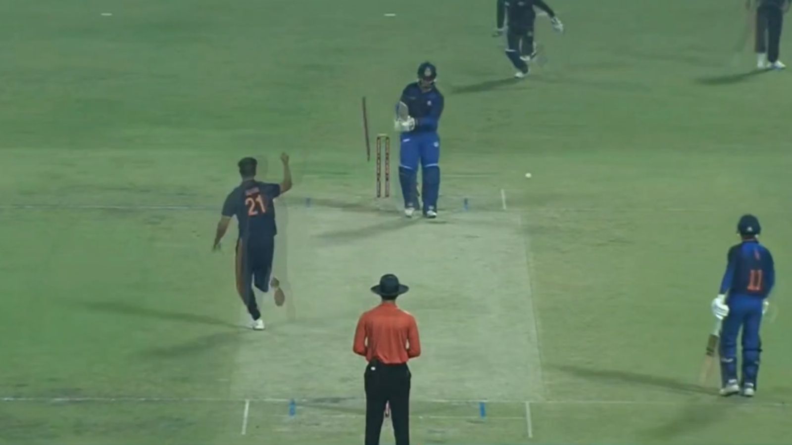 'His white-ball record has gone under the radar': DC head coach on Auqib Nabi's limited-overs skills Jammu & Kashmir pacer Auqib Nabi dismisses Vaibhav Suryavanshi in SMAT 2025.