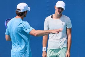 Who is Wim Fissette? Iga Swiatek splits with coach after early Miami Open exit SportsTak