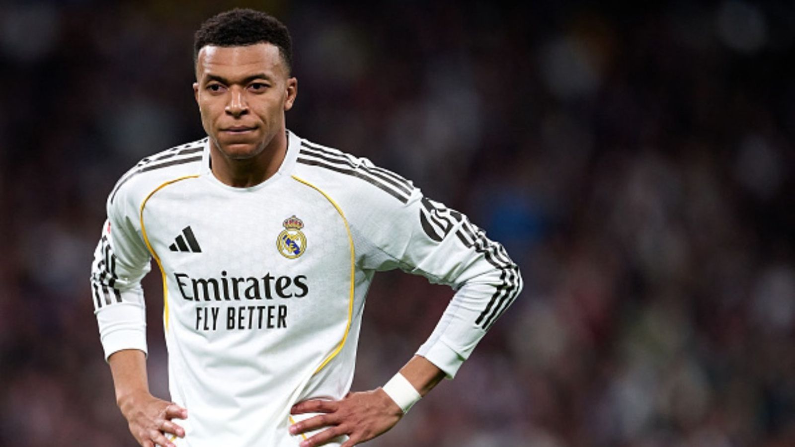 Kylian Mbappé denies wrong knee diagnosis rumors at Real Madrid Kylian Mbappe in the frame (Image via Getty)