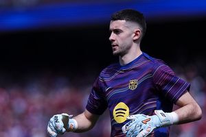 Arsenal's David Raya heaps praise on Barcelona's star goalkeeper Joan Garcia, says 'he's a good guy' SportsTak