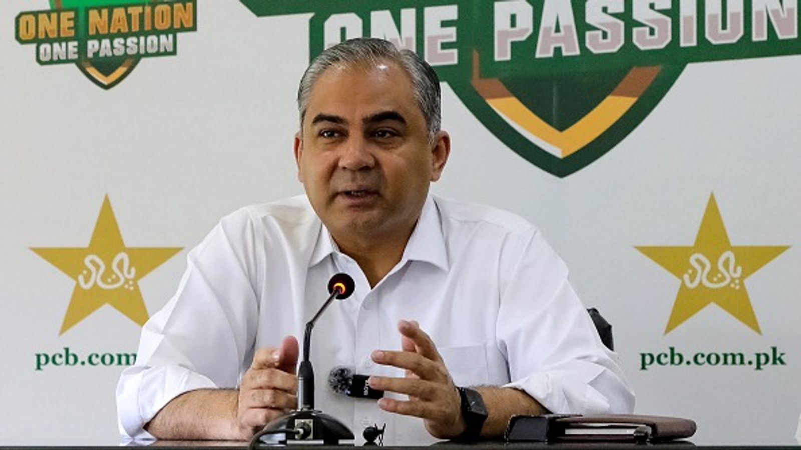 PCB tightens social media rules, players told to seek approval before posting Pakistan Cricket Board chairman and the country's interior minister Mohsin Naqvi speaks during a press conference (Getty)