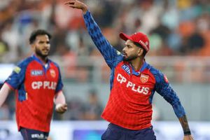 Injured Shreyas Iyer fined Rs 12 lakh by BCCI for nearly 2-hour innings SportsTak