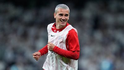 Ahead of LaLiga clash vs Atletico Madrid, Barcelona boss Hansi Flick lauds Antoine Griezmann, says... SportsTak