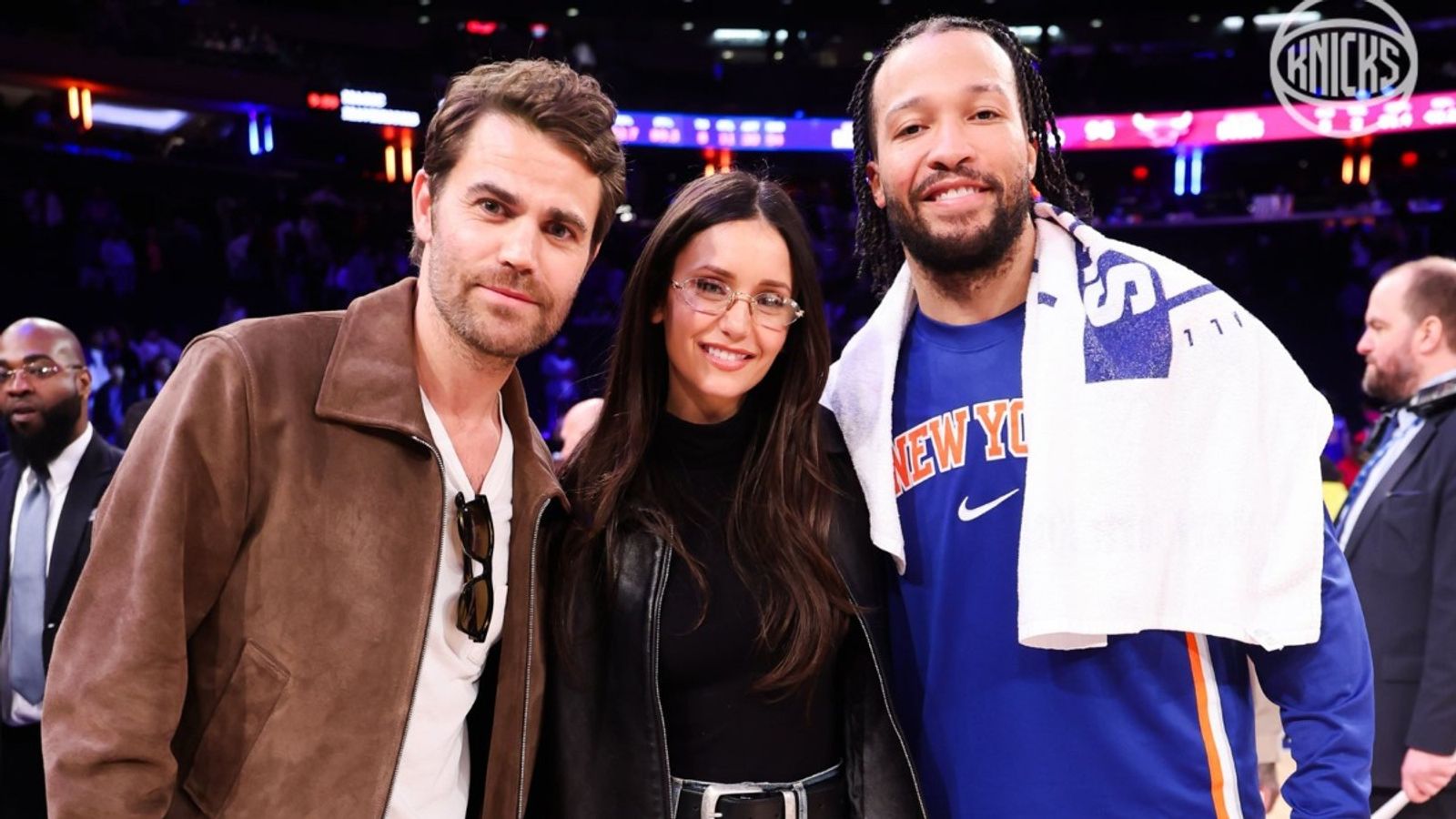Watch: Vampire Diaries stars Nina Dobrev & Paul Wesley attend Knicks vs Bulls NBA clash Paul Wesley, Nina Dobrev, Jalen Brunson in the frame (Image via New York Knicks X (formerly Twitter) account