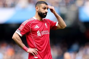 After massive 4-0 loss vs Manchester City in FA Cup, Arne Slot opens up on Mohamed Salah's missed penalty SportsTak