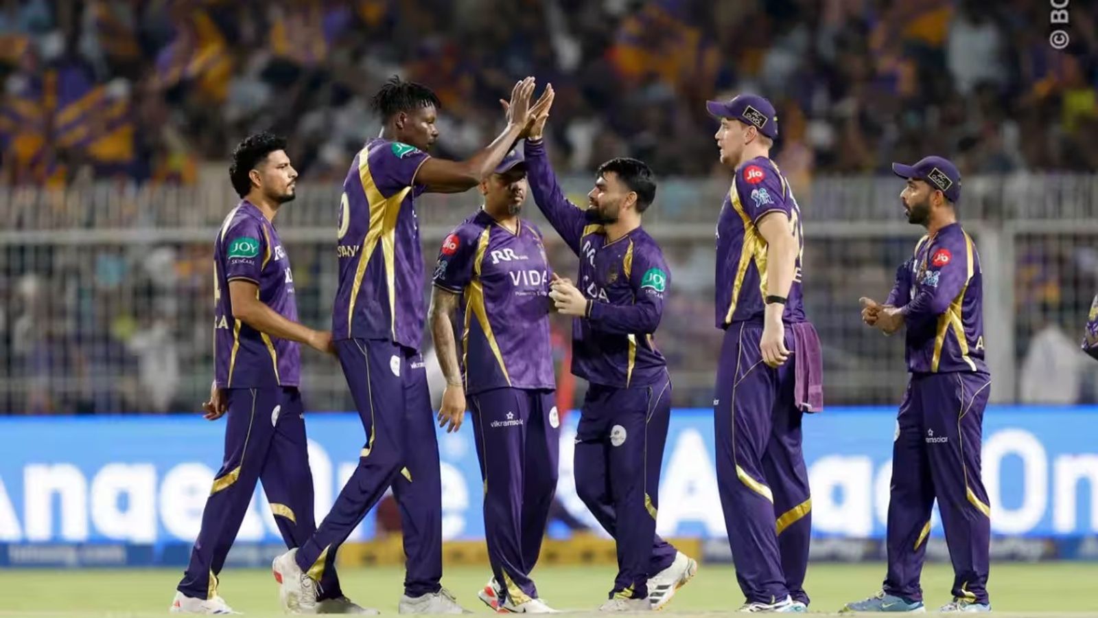 Kolkata Knight Riders advised to bench 25.20 crore pick ahead of IPL 2026 clash against LSG Kolkata Knight Players in the squad.