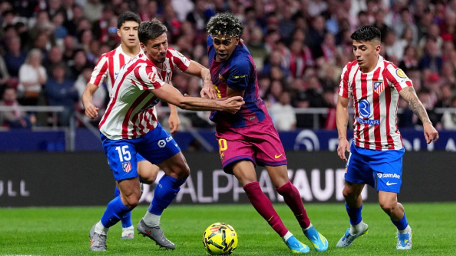 Atletico Madrid beats 10-man Barcelona 2-0 at Camp Nou in Champions League quarterfinal first leg FC Barcelona vs Atletico Madrid in the frame (Image via Getty)
