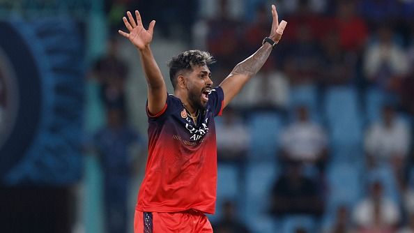 Nuwan Thushara of Royal Challengers Bengaluru unsuccessfully appeals during the 2025 IPL match between Lucknow Super Giants and Royal Challengers Bengaluru at Match 70 Bharat Ratna Shri Atal Bihari Vajpayee Ekana Cricket Stadium