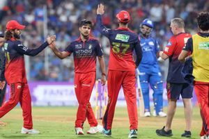 IPL 2026: Phil Salt’s 78, Virat Kohli’s fifty hand RCB 3rd win after edging MI by 18 runs SportsTak