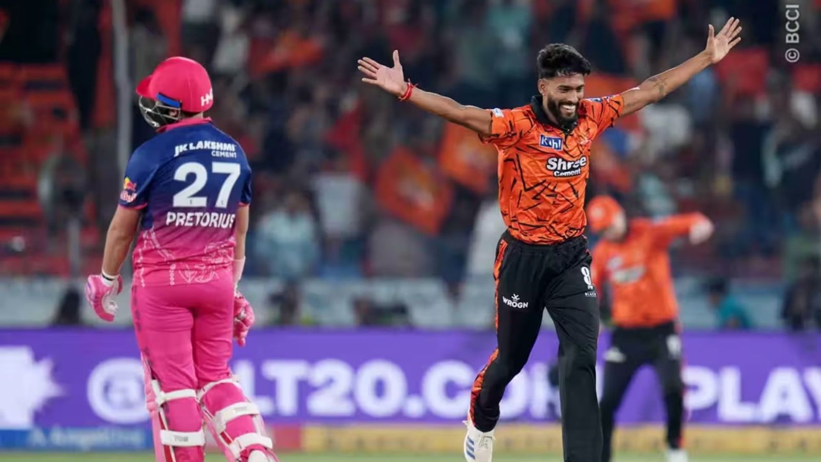 'I've gotten Vaibhav out before, I'm going to get him out today' - Praful Hinge told SRH bowling coach before IPL debut SRH's Praful Hinge celebrates after dismissing Rajasthan Royals' Lhua-dre Pretorius in IPL 2026 clash on April 13. (Source: BCCI)
