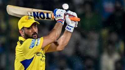 MI's 3-time IPL winner advices CSK to play MS Dhoni as an impact player vs KKR MS Dhoni
