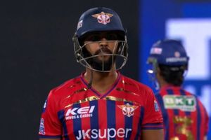 'Issue is in the head, or there is some health issue': Pathan lambasts LSG star after flop show during RCB clash SportsTak