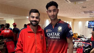 Mumbai Indians replace injured all-rounder with Punjab's 21-year-old ahead of PBKS clash Krish Bhagat, Virat Kohli