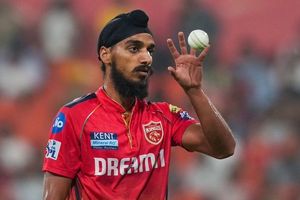 Arshdeep Singh becomes first bowler to bag this historic feat for PBKS in IPL SportsTak