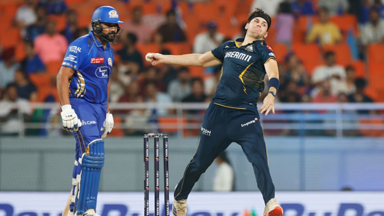 SRH pick South African pacer with 109 T20 wickets as David Payne's replacement for IPL 2026 Gerald Coetzee of Gujrat Titans bowls during the 2025 Eliminator IPL Finals match against Gujarat Titans at New PCA Stadium on May 30, 2025, in Chandigarh, India.