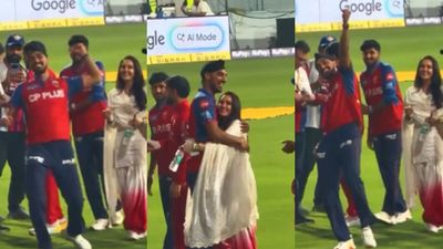 Watch: Arshdeep Singh’s hilarious reaction after hugging Preity Zinta goes viral after PBKS' win over LSG Watch: Arshdeep Singh’s hilarious reaction after hugging Preity Zinta goes viral after PBKS' win over LSG. (Screenshot)