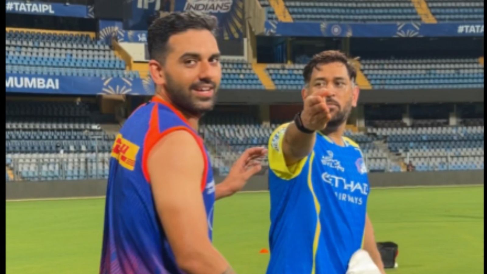 WATCH: Ahead of clash MI vs CSK clash, MS Dhoni scolds Deepak Chahar, says 'bhagao isko' Mahendra Singh Dhoni,Deepak Chahar in this frame. (Screengrab)