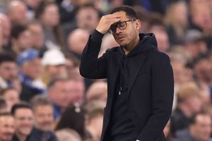 Chelsea sacks head coach Liam Rosenior with immediate effect following five consecutive defeats SportsTak