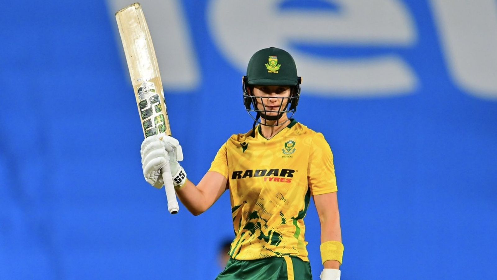 Laura Wolvaardt's 53-ball 115 leads South Africa to easy 9-wicket win in run chase of 193, India lose series with hat-trick of defeats South Africa skipper Laura Wolvaardt celebrates her ton against India in the third T20I of the five-T20I series at Wanderers Stadium, Johannesburg, on April 22.