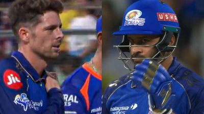 MI offer official explanation on controversial Shardul Thakur-Mitchell Santner concussion sub switch MI's Mitchell Santner (L) and Shardul Thakur in frame. (Screenshot)