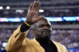 Lawrence Taylor hospitalized: Inside the medical emergency that sparked concern SportsTak