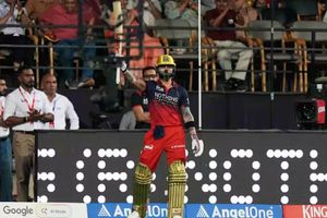 Gujarat Titans coach reveals Virat Kohli was disappointed, told him 'I could've converted this into a 100' SportsTak