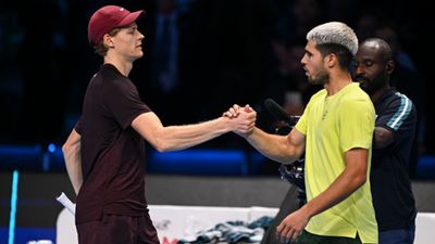 Jannik Sinner reveals if Carlos Alcaraz’s French Open withdrawal makes him favorite at Roland Garros: “I think…” Sinner on whether Alcaraz’s French Open withdrawal makes him favorite