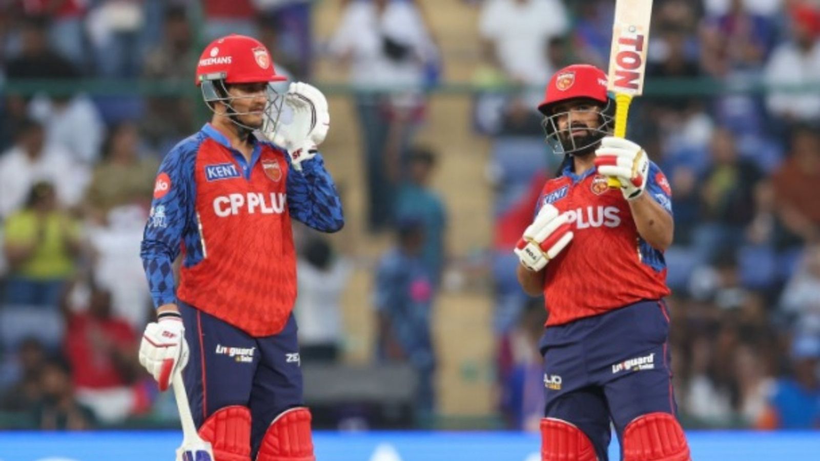 "Whoever hits the most sixes will get...": Priyansh Arya reveals the bet with Prabhsimran Singh over six-hitting contest Priyansh Arya (L) and Prabhsimran Singh (R) in the frame (via X @IPL)