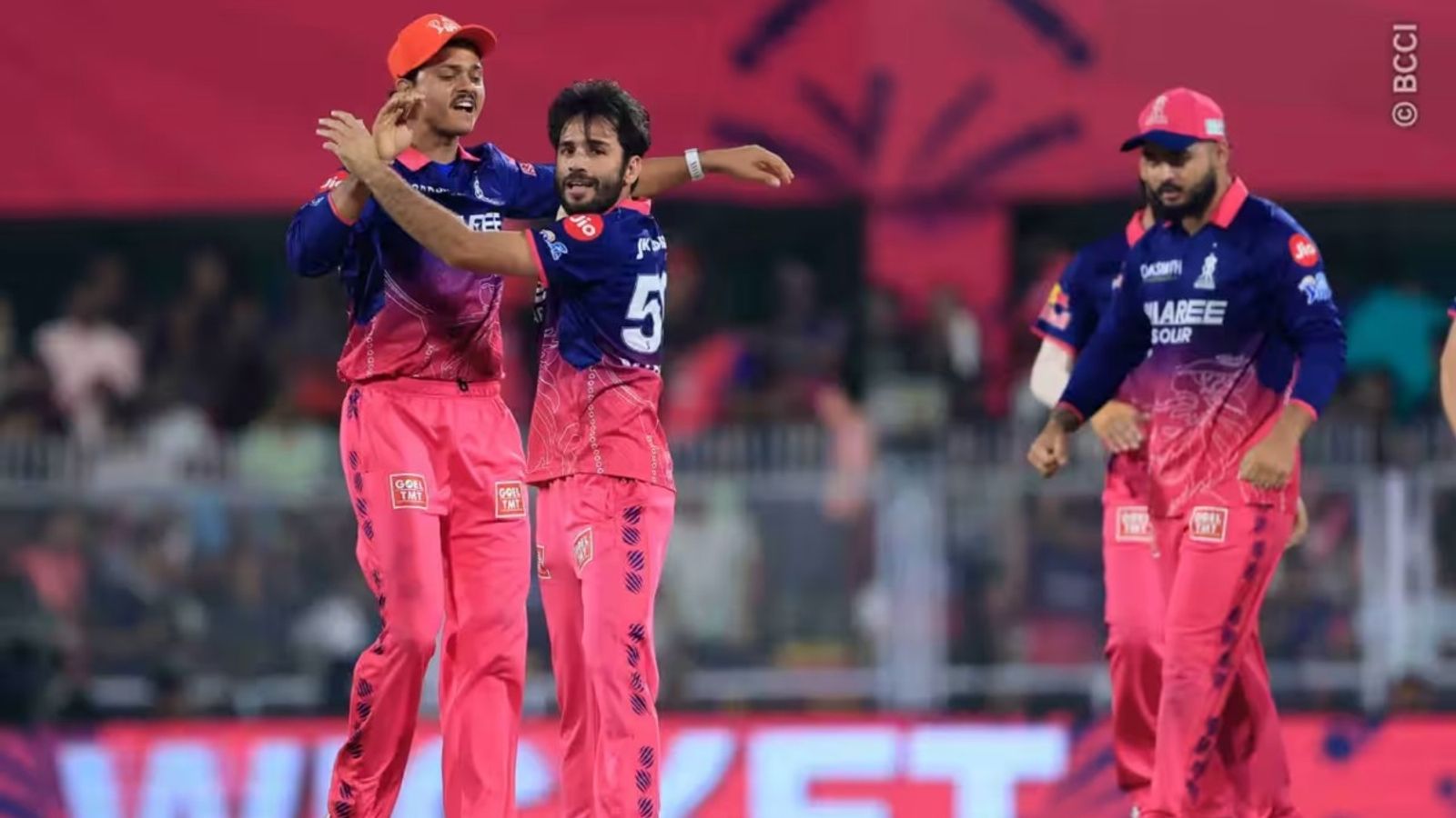 Ex-RCB batter accuses Riyan Parag of denting Ravi Bishnoi's confidence by dropping him for uncapped player Rajasthan Royals' Ravi Bishnoi celebrates a wicket with teammates during IPL 2026 game. (Source: BCCI)