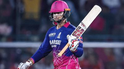 Vaibhav Sooryavanshi reacts to Pakistani analyst's ‘AI Chip in Bat’ claim in his bat, says 'Bhagwaan ne...' RR's star batter Vaibhav Sooryavanshi in frame. (Screenshot)