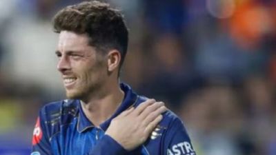 Mitchell Santner injury: Big blow to New Zealand captain, will be out of action for these many weeks Mitchell Santner injury: Big blow to New Zealand captain, will be out of action for these many weeks