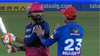 WATCH: Ravindra Jadeja-Kuldeep Yadav's light-hearted on-field moment during RR vs DC goes viral SportsTak