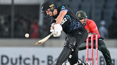Clarkson, Jacobs steer New Zealand 6-wicket win over Bangladesh via DLS method to level T20I series 1-1 New Zealand's Bevon Jacobs (L) in action in this frame. (Getty)