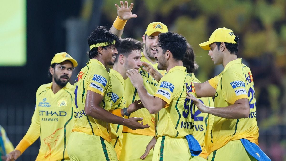 CSK players celebrate with each other in this frame. (Screenshot)