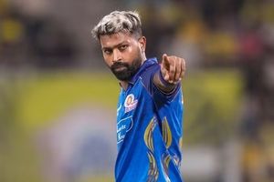 Ahead of clash vs LSG, Virender Sehwag sends big message to Hardik Pandya's MI, says 'At least lose after...' SportsTak