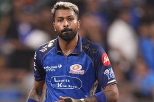 Former MI star reveals Hardik's biggest weakness in IPL 2026, says 'Overton exposed a weakness in Pandya' SportsTak