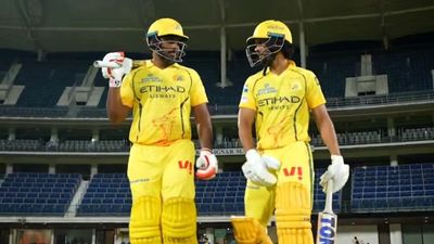 IPL 2026: Former India coach urges CSK to bring back this bowler in clash against DC Sanju Samson and Ruturaj Gaikwad in this frame. (X)