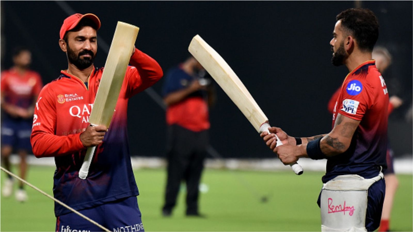 Dinesh Karthik opens up on Virat Kohli’s role in his appointment as RCB coach Dinesh Karthik and Virat Kohli in the frame (via Getty)