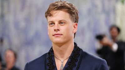 Watch: NFL star Joe Burrow stuns at 2026 Met Gala; a look at Bengal star's outfit NFL star Joe Burrow stuns at 2026 Met Gala; a look at Bengal star's outfit