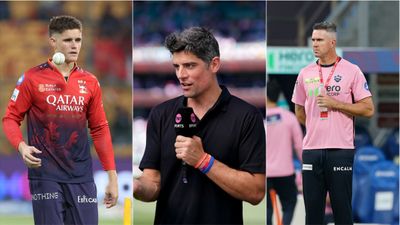 'No one is going to say IPL is terrible because they don't want to upset their bosses': Cook on criticism from Pietersen over Bethell comment Alastair Cook, Jacob Bethell, Kevin Pietersen