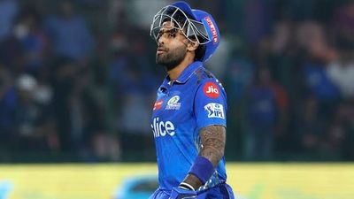 After Hardik Pandya, Suryakumar Yadav might also miss RCB vs MI IPL 2026 clash too, know why Mumbai Indians' veteran batter Suryakumar Yadav in frame. (X)