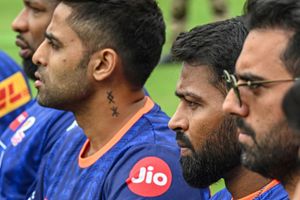 Hardik Pandya injury update: Mumbai Indians skipper advised a week's rest, Suryakumar Yadav to miss due to personal reasons, new captaincy debut on cards? SportsTak