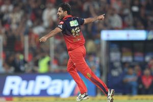 Bhuvneshwar Kumar scripts history, becomes first-ever pacer to achieve this feat in IPL during LSG vs RCB clash SportsTak