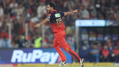 Bhuvneshwar Kumar scripts history, becomes first-ever pacer to achieve this feat in IPL during LSG vs RCB clash RCB's ace pacer Bhuvneshwar Kumar in this frame. (X)