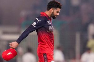 Watch: Virat Kohli's dressing room pep talk goes viral after RCB's 9-run loss to LSG, says 'Why did we get those...' SportsTak